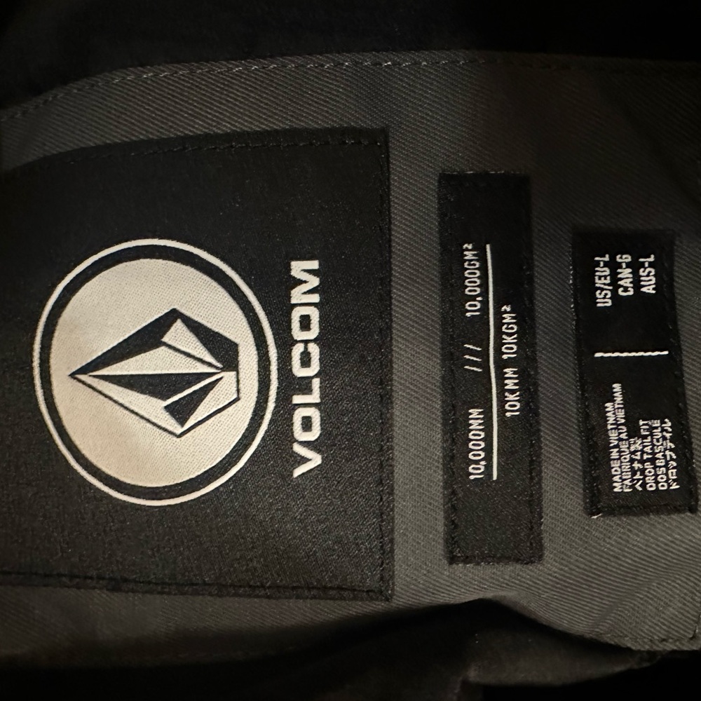 Volcom Jacket Large - image 2